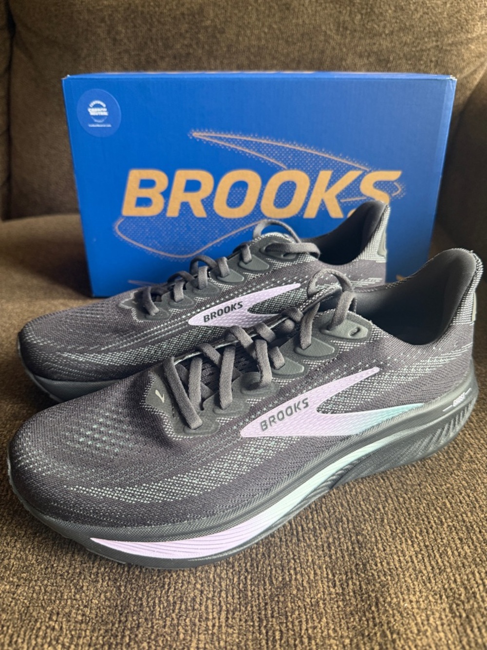 Brooks Women's Black Running Sneakers with Lilac Accents